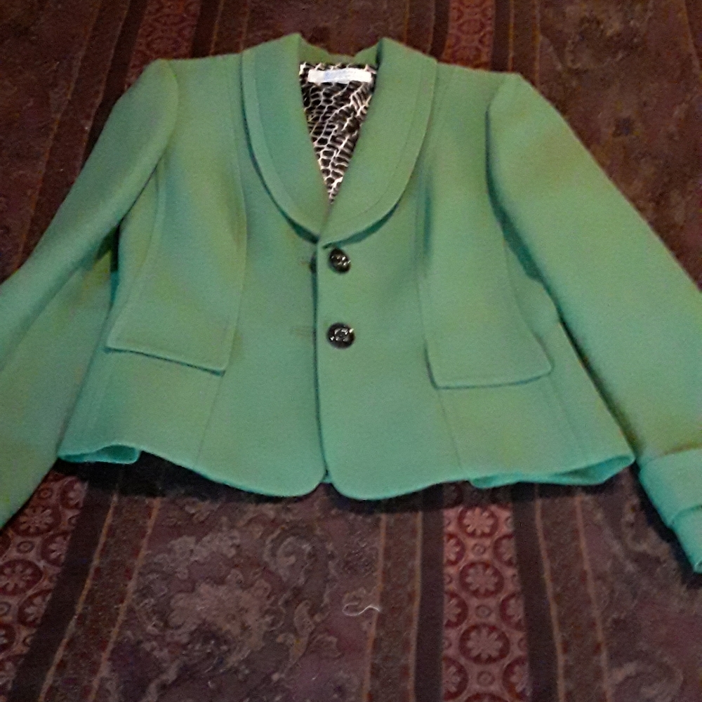 Womens skirt/jacket suit.